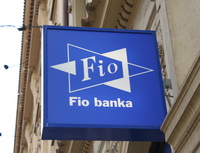Fio banka slaví jubileum a přichází s novinkami. Na snímku logo Fio banky.