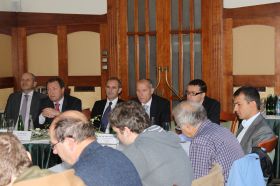 Na snímku vzadu zleva Michal Mejstřík, Petr Koblic, Martin Hanzlík, Zdeněk Tůma a Miloš Růžička