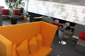 Na snímku prostory salonku MasterCard Lounge na pražském letišti