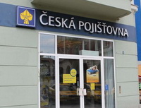 Česk&aacute; poji&scaron;ťovna - Př&iacute;chod jara zvy&scaron;uje riziko střetu se zv&iacute;řetem. V&iacute;te, že povinn&eacute; ručen&iacute; na to pamatuje? Na sn&iacute;mku: Pobočka Česk&eacute; poji&scaron;ťovny
